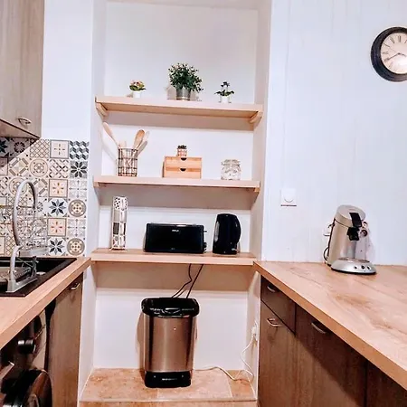 Superbe T2 Avec Terrasse Appartamento